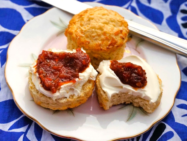 Smoky tomato chilli chutney with cheese scones and cream cheese Smoky tomato chilli chutney with cheese scones and cream cheese