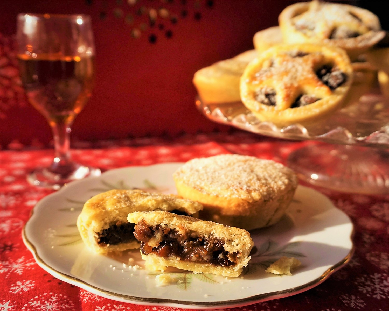 mince pies made with buttery & sweet shortcrust pastry