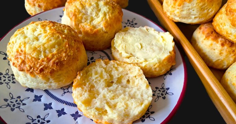 Very Cheesy Cheese Scones