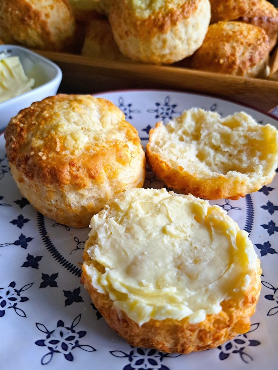 Very Cheesy Cheese Scones