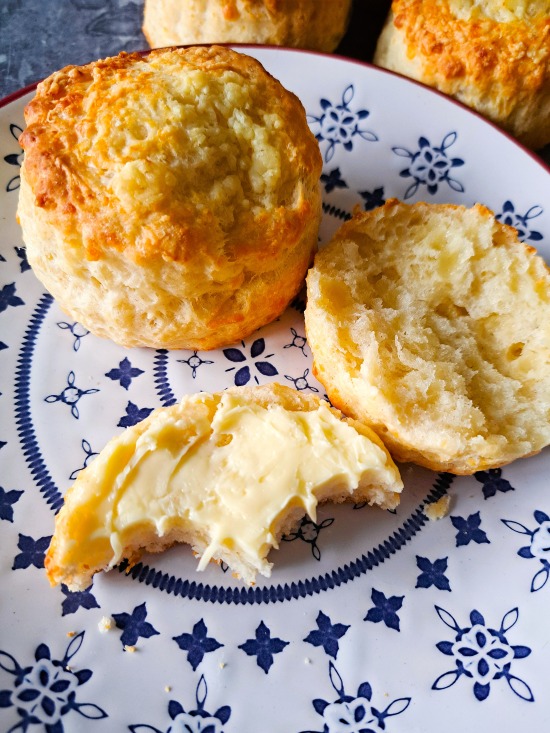 Very Cheesy Cheese Scones