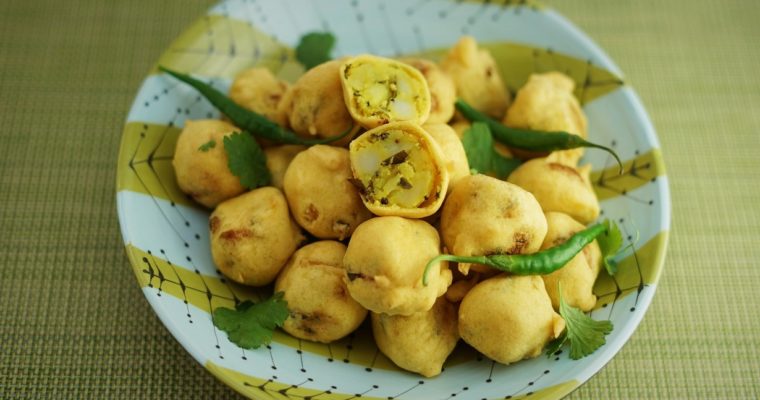 Aloo Bonda: Indian Potato Balls