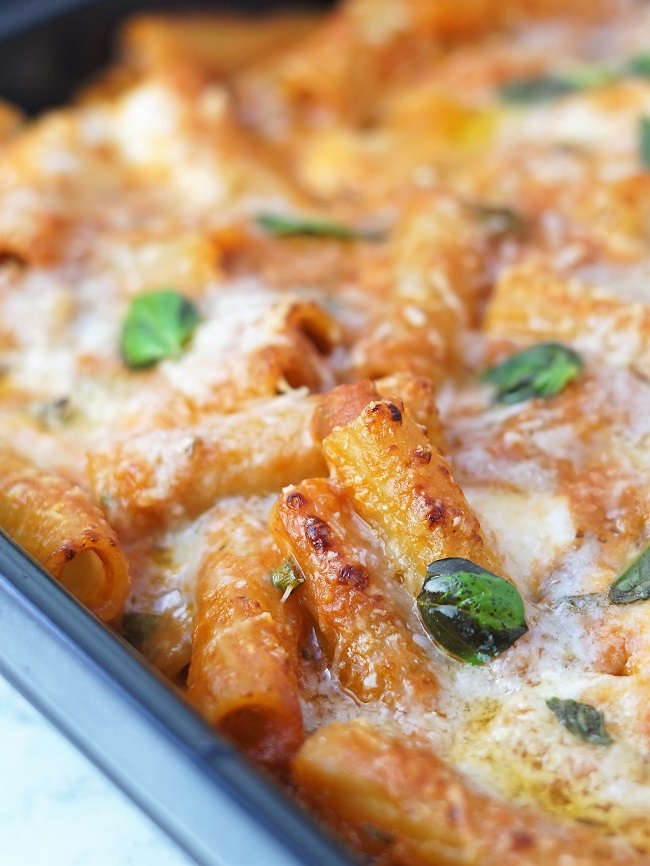 Cheesy Roasted Tomato Pasta Bake Recipe | Moorlands Eater