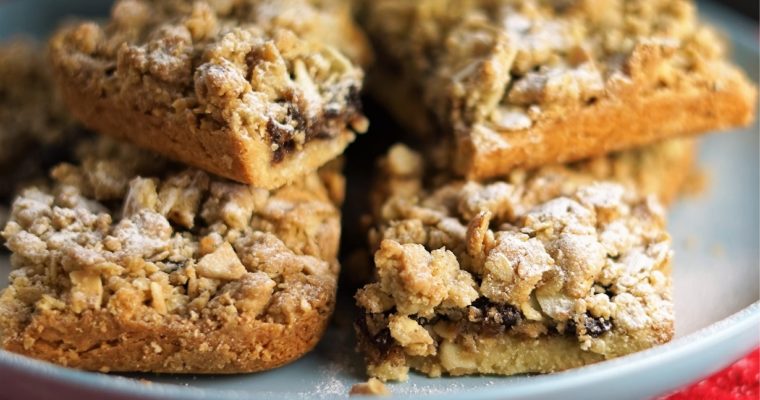 Mincemeat Shortbread Squares with Almond Crumble