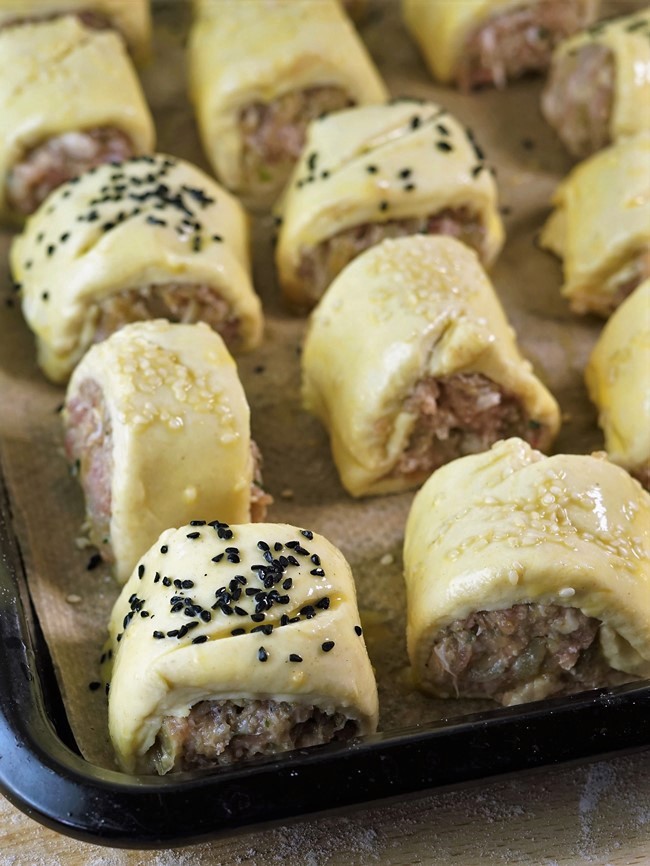 Rough Puff Pastry Sausage Rolls