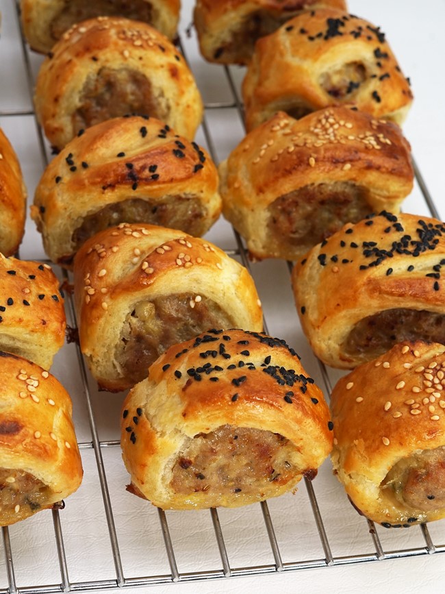 Rough Puff Pastry Sausage Rolls | Moorlands Eater