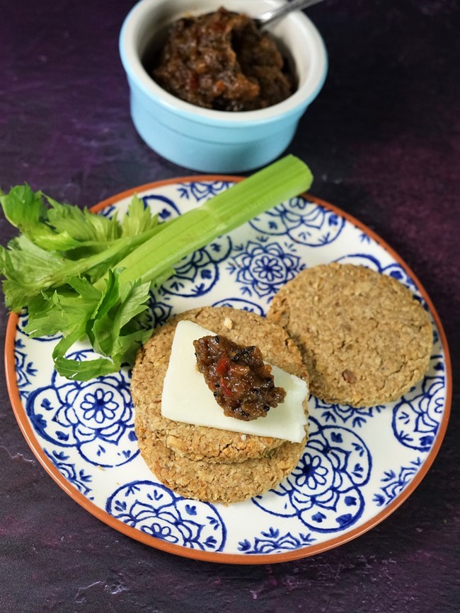 Hot & Spicy Courgette Chutney with oatcakes and cheese