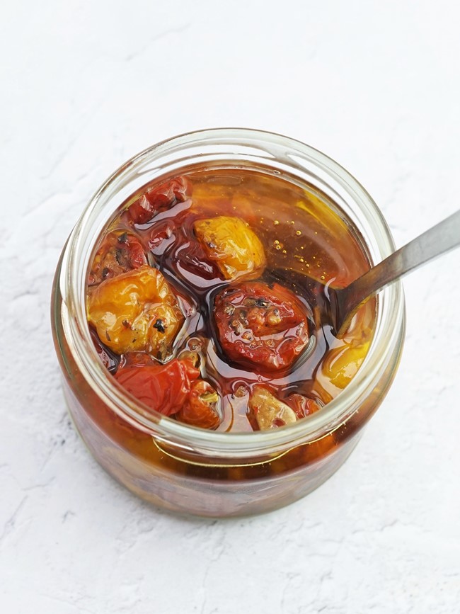 ways to use tomatoes: Semi-Dried Tomatoes in Oil