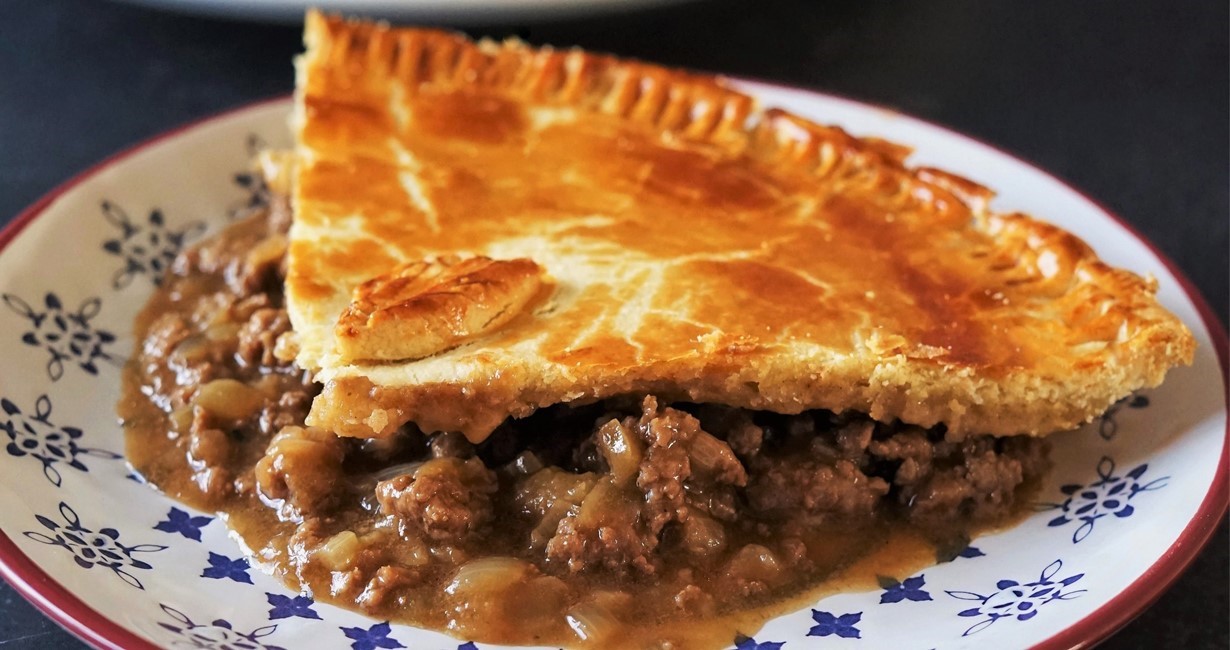 Beef and Onion Pie Recipe 