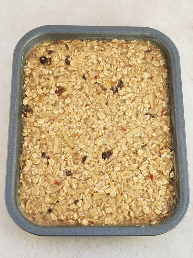 Baked Oat Pudding with Apple & Cinnamon