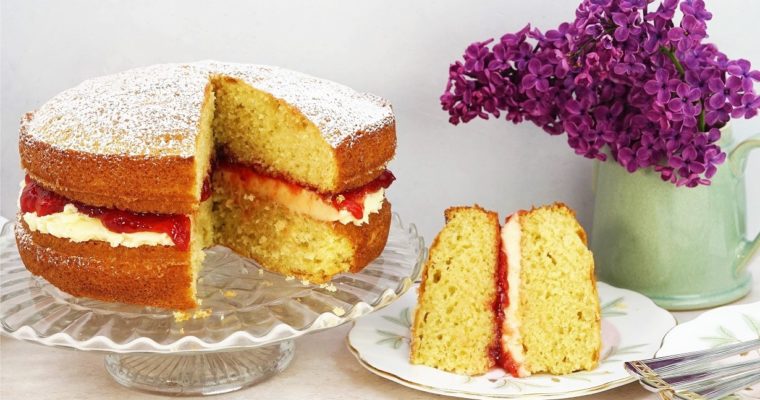 Victoria Sponge Cake with Jam & Vanilla Buttercream