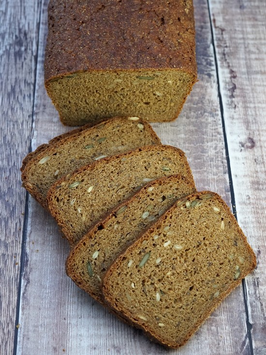 Dark Rye Bread (no-knead, overnight recipe) | Moorlands Eater