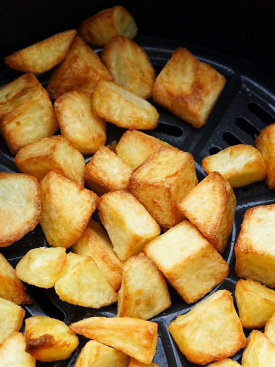 air fryer roasted potatoes