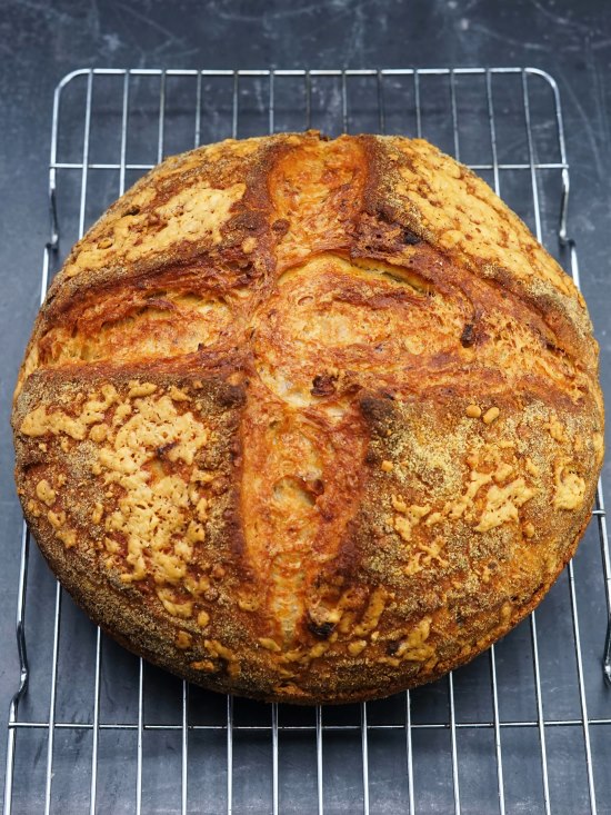 cooling Cheese and Sun-Dried Tomato Bread