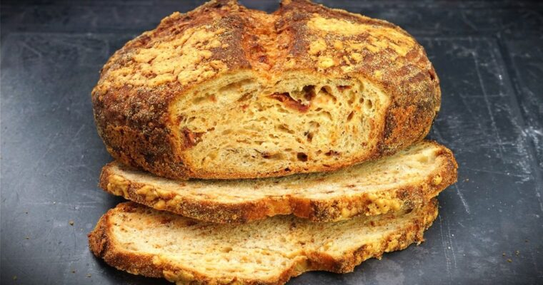 Cheese and Sun-Dried Tomato Bread