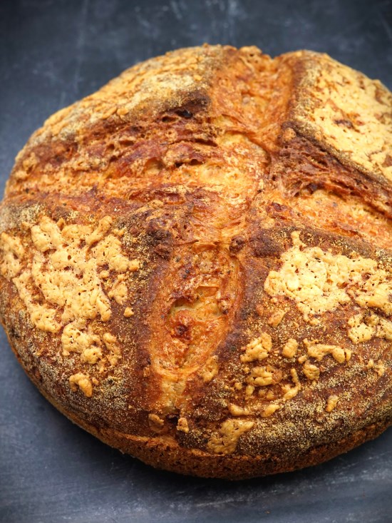 Cheese and Sun-Dried Tomato Bread