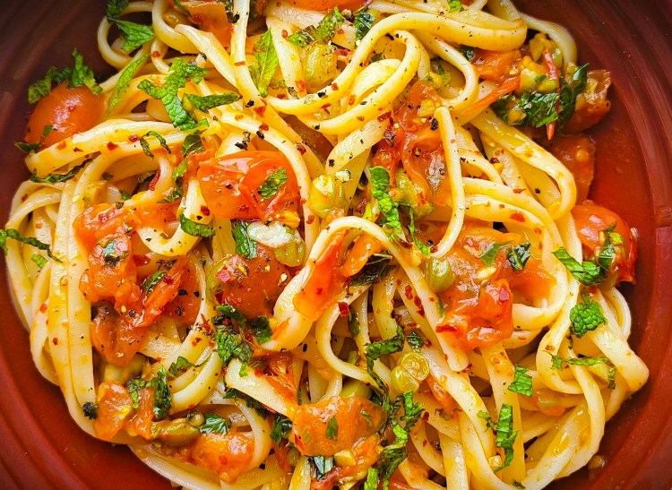 Pasta with Fresh Tomatoes & Mint