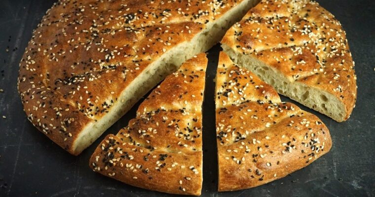 Turkish Pide Flatbread (Ramazan Pidesi)