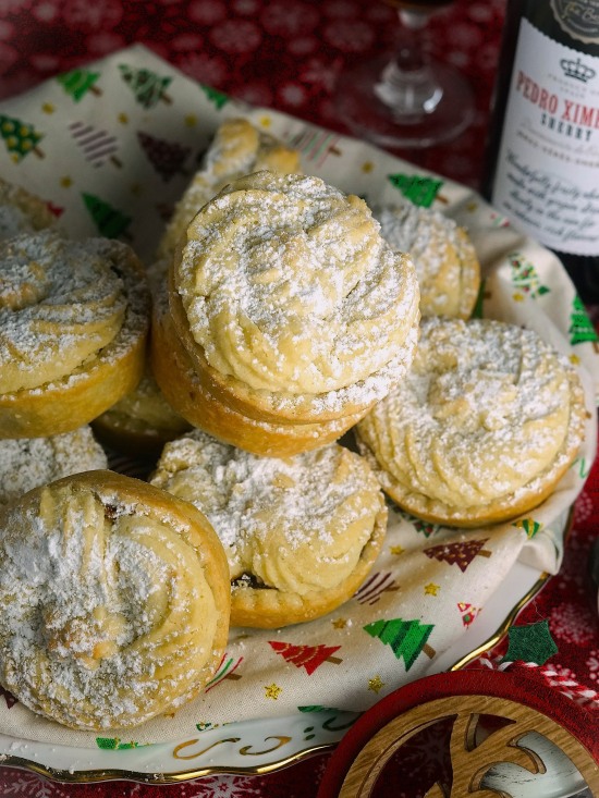 Viennese Whirl Mince Pies