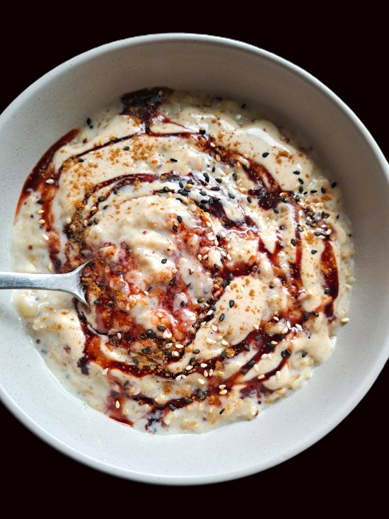 Banana porridge with tahini and date syrup