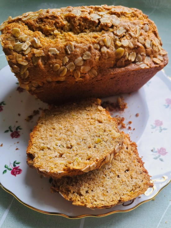 Apple & Oat Quick Bread