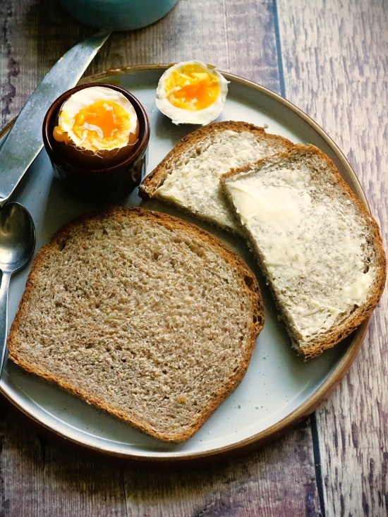 Simple Wholemeal Bread with boiled egg
