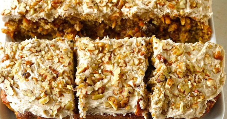 Carrot Cake Traybake