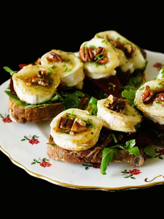 Beetroot and Goat Cheese Toasts
