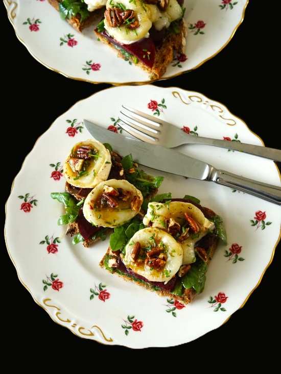 Beetroot and Goat Cheese Toasts