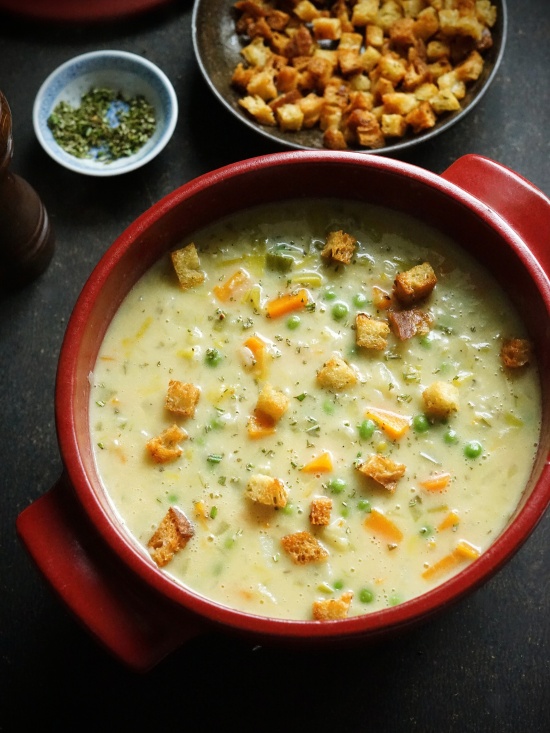 Cream of Vegetable Soup with Croutons
