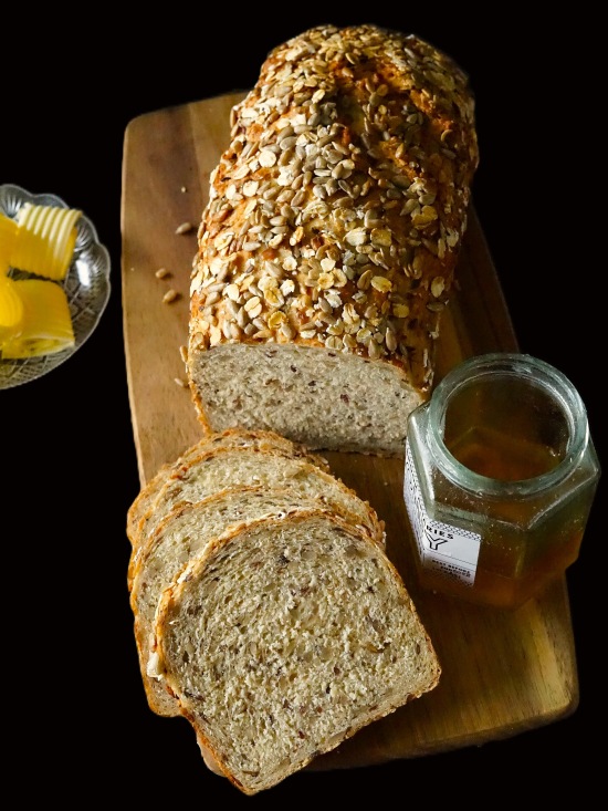 Sunflower, Honey and Oat Bread