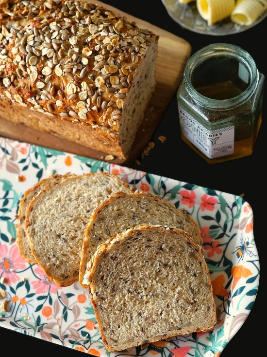 Sunflower, Honey and Oat Bread