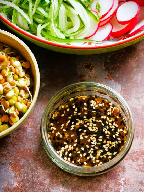 dressing for Vegetable and Bean Sprout Salad