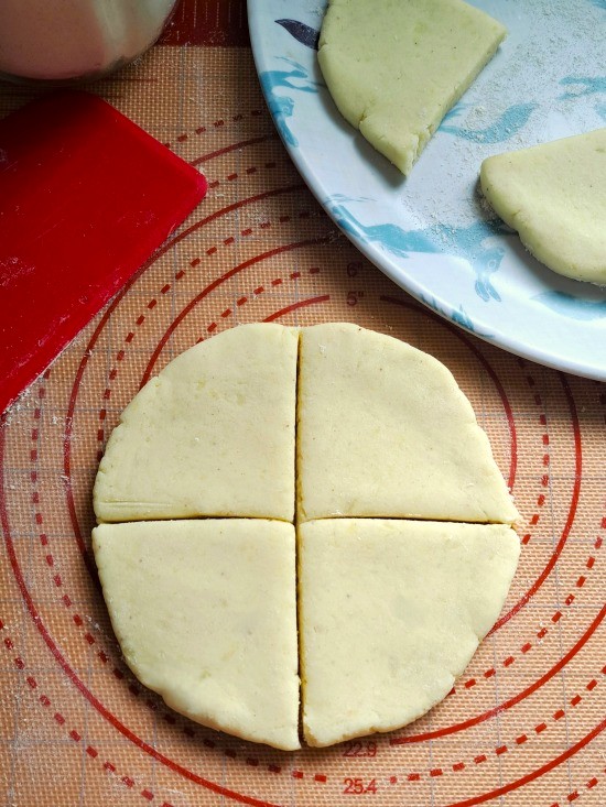 making potato farls