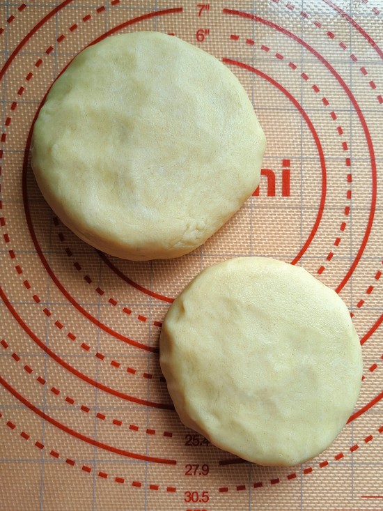 shortcrust pastry for Egg & Bacon Pie shortcrust pastry for Egg & Bacon Pie