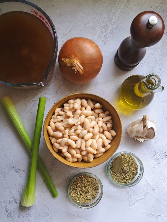 ingredients for Creamy White Bean Soup ingredients for Creamy White Bean Soup