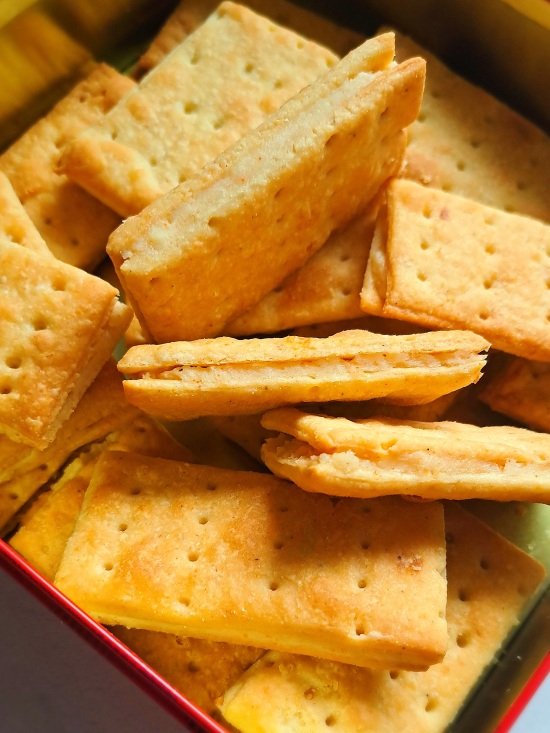 Cheese Sandwich Crackers